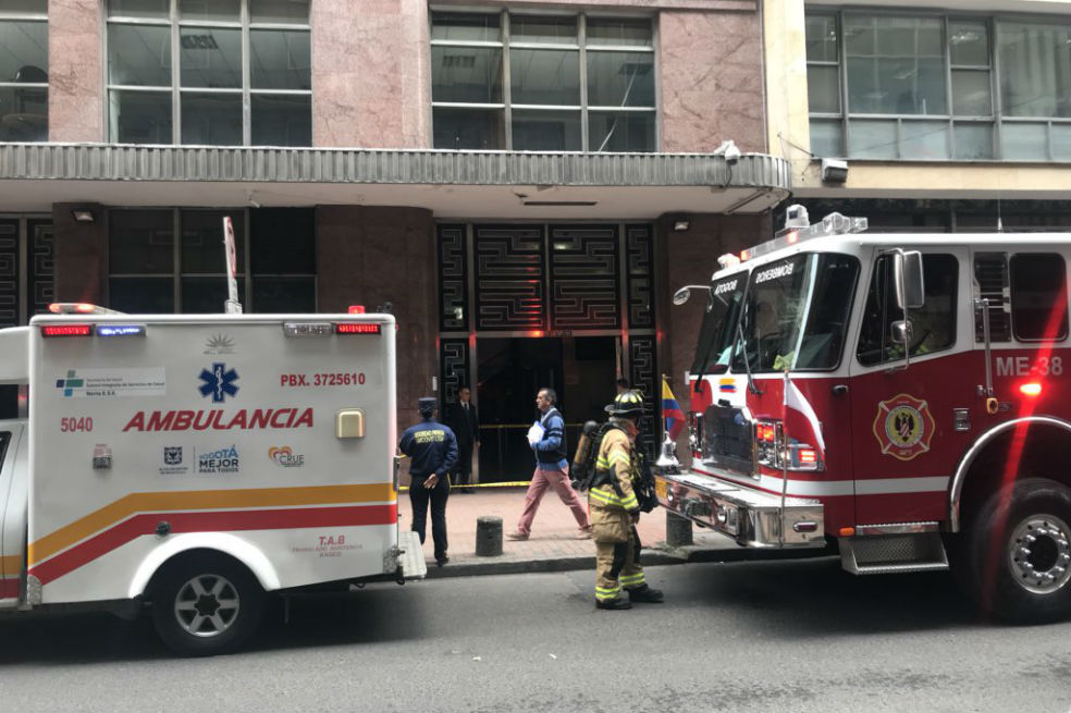Evacúan edificio del Ministerio del Interior en Bogotá por fuga de gas