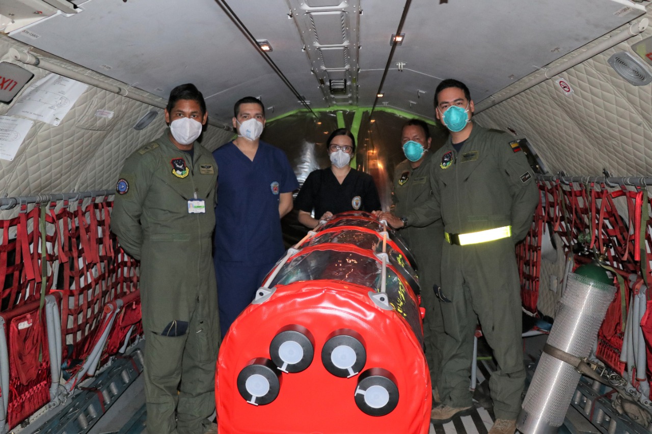 Fuerza Aérea adapta sus aviones para transportar pacientes graves por COVID-19