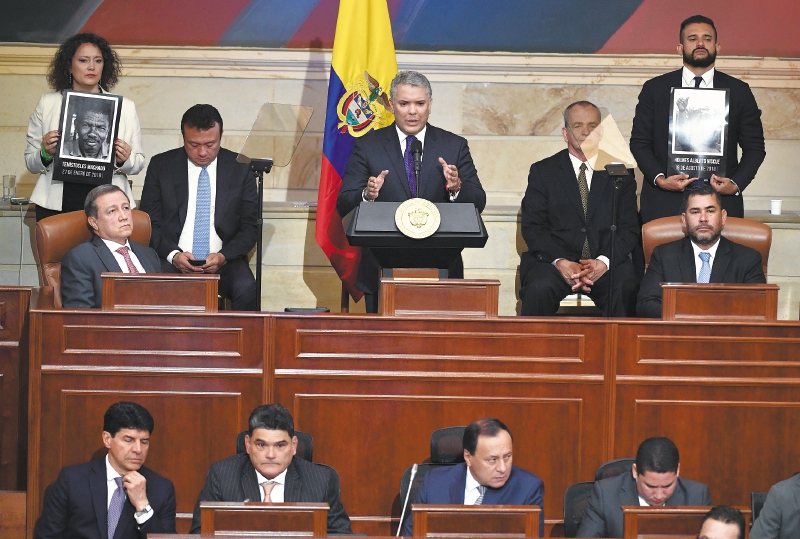 Duque y el Congreso: ¿comienza el fin de la luna de miel?