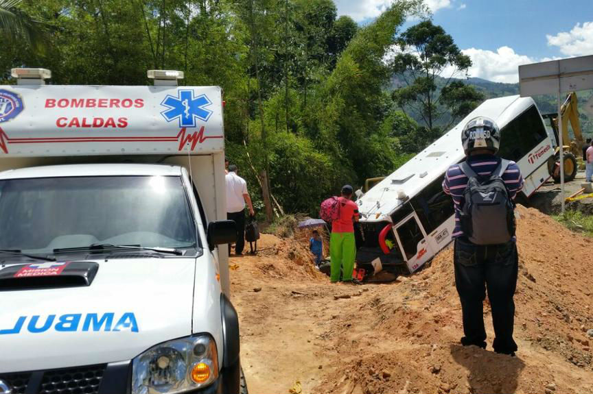 Ocho personas heridas en accidente en vía Caldas-Antioquia