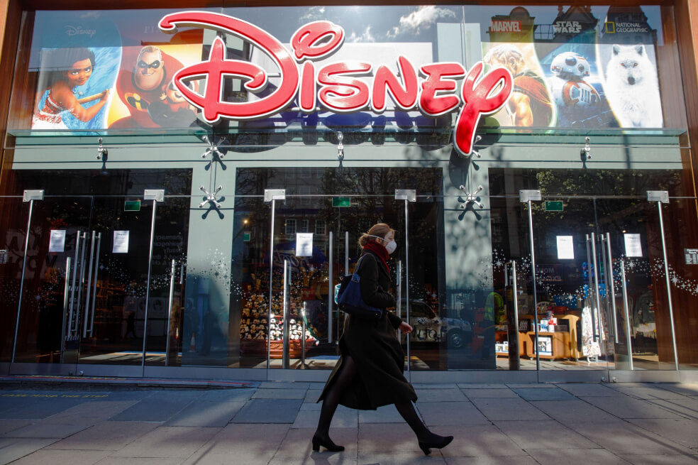 Empleados de Disney entran en licencia no remunerada por COVID-19