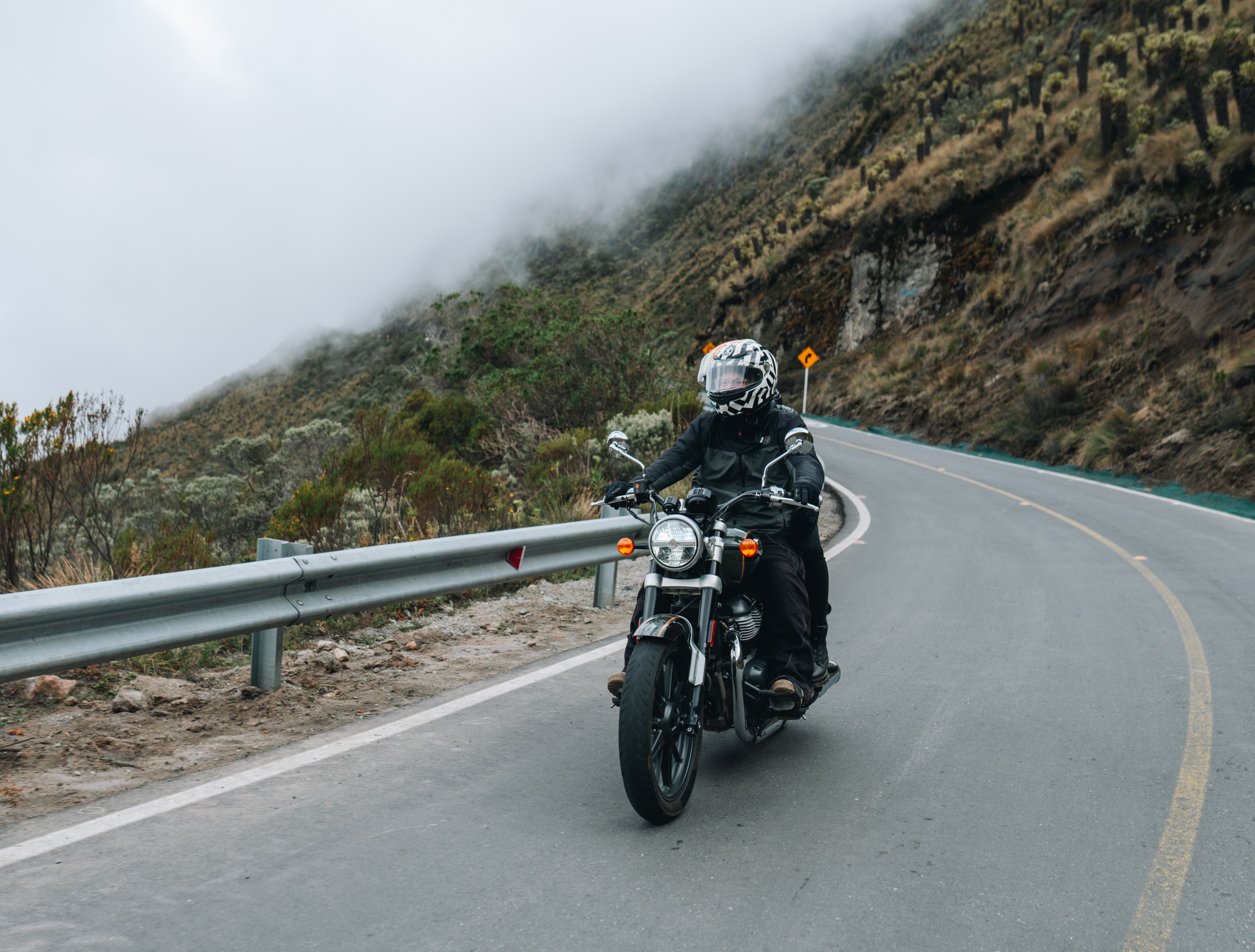 Rutas y recomendaciones para viajar en moto durante la semana de receso