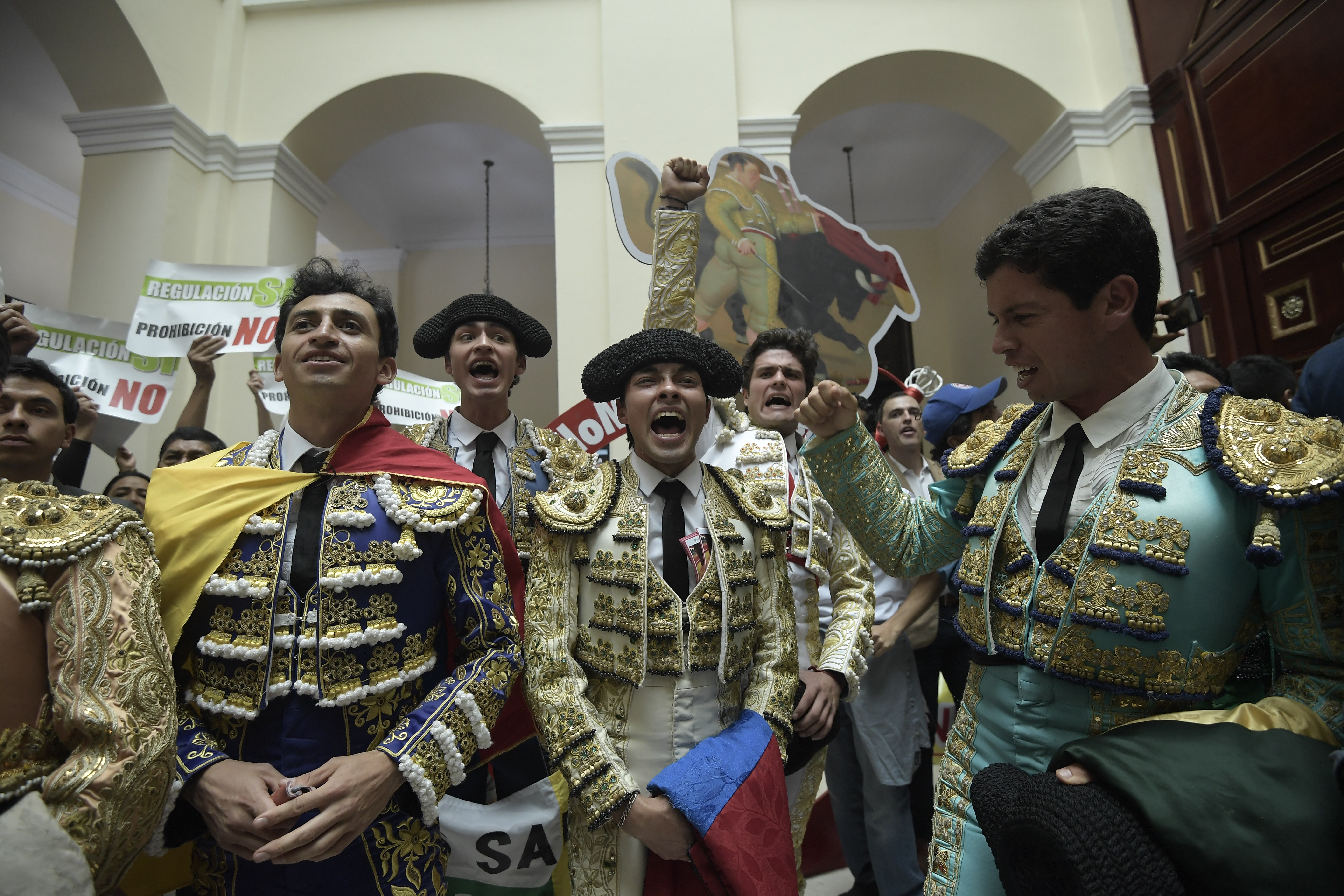 Debate en el congreso del proyecto de Ley No. 219 de 2023 Cámara y 298 de 2023 Senado, que busca prohibir la corridas de toros en el país.
