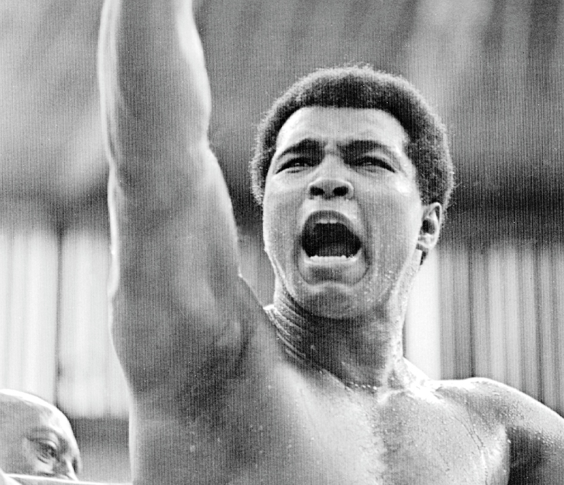 Muhammad Ali murió en 2016 a los 74 años. Este 2022 cumpliría 80  (AP Photo/File)