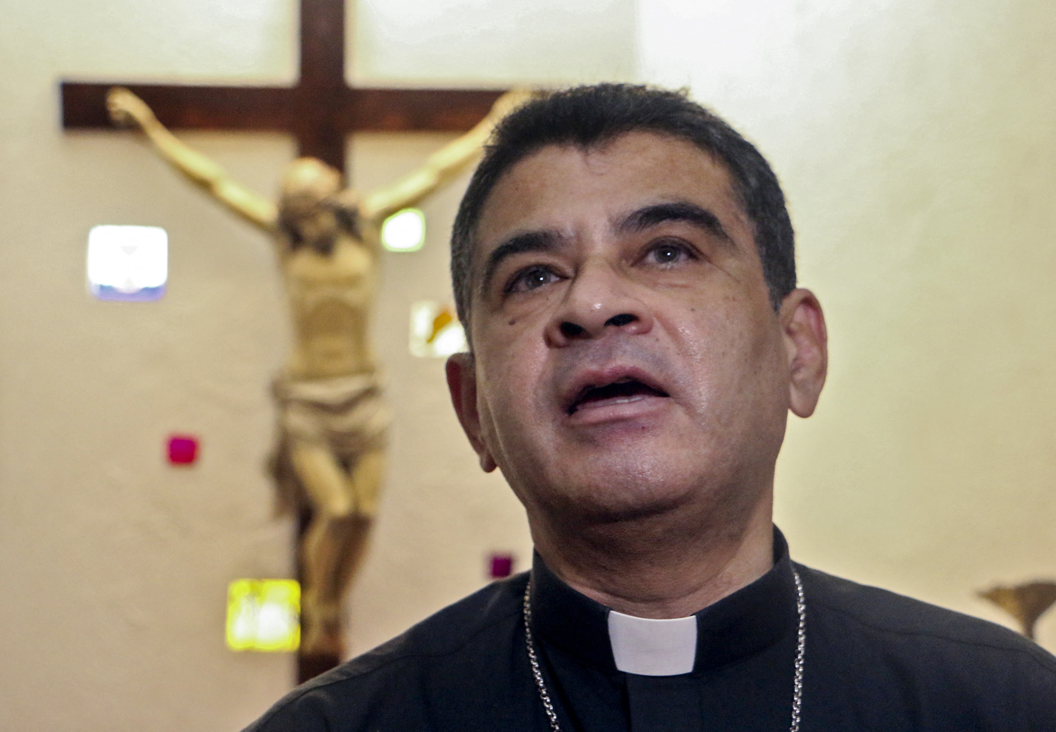 Nicaragua excarcela y envía sacerdotes al Vaticano, entre ellos a obispo Álvarez
