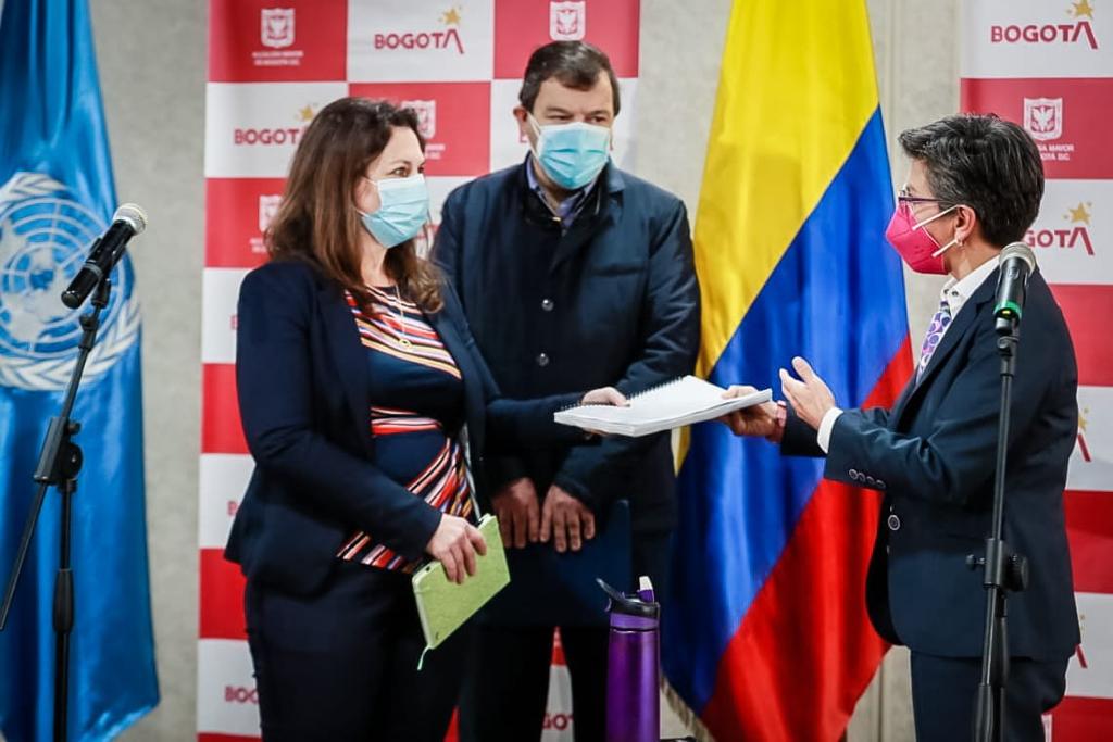 Claudia López entregó informe de violaciones de DD. HH durante el Paro Nacional a la ONU