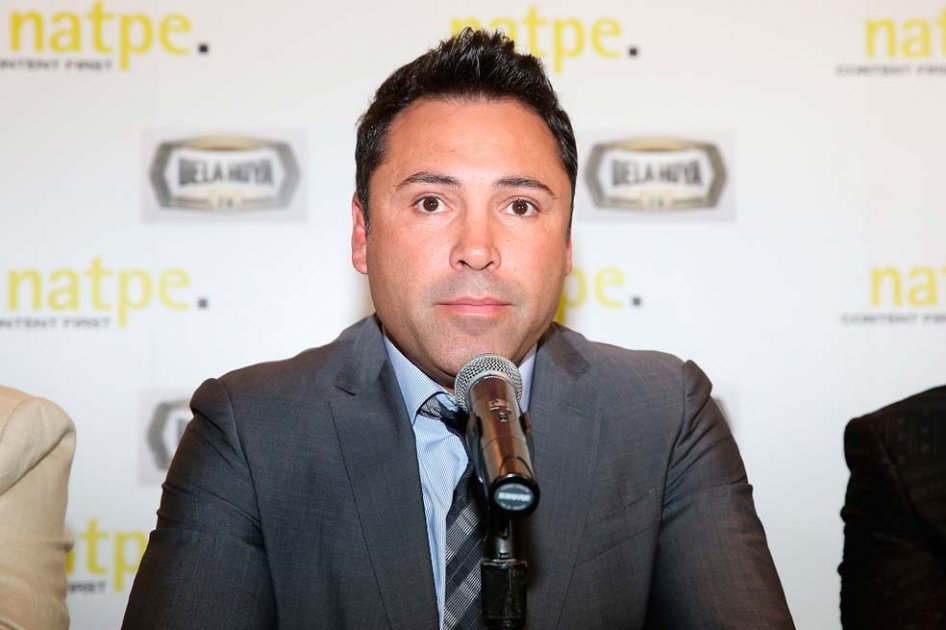 Exboxeador Óscar de la Hoya prepara un canal de televisión