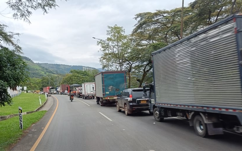 Todavía no se sabe cuánto tiempo durará el cierre en la vía al Llano: Coviandina
