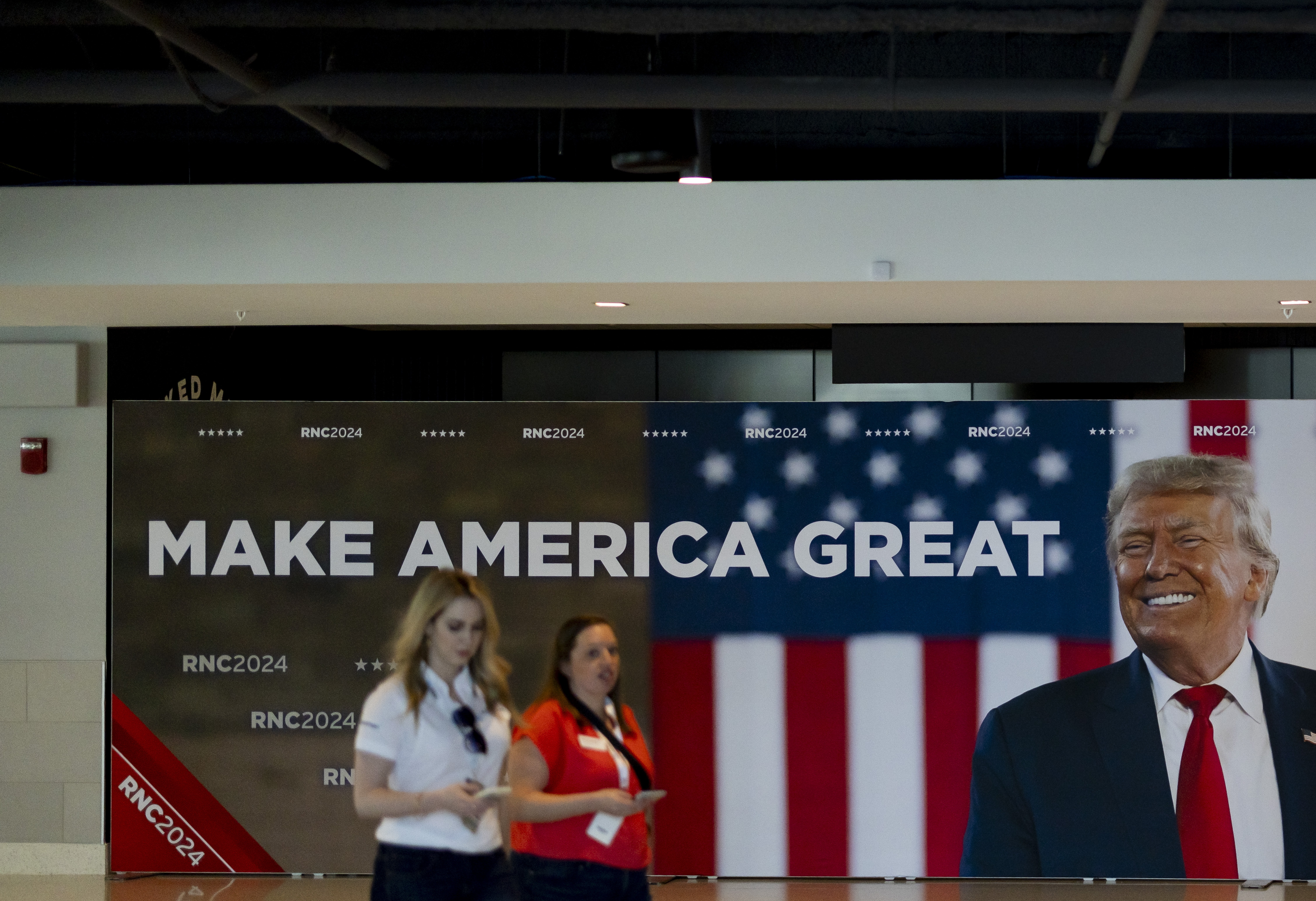 Desestiman caso contra Donald Trump por mal manejo de documentos clasificados