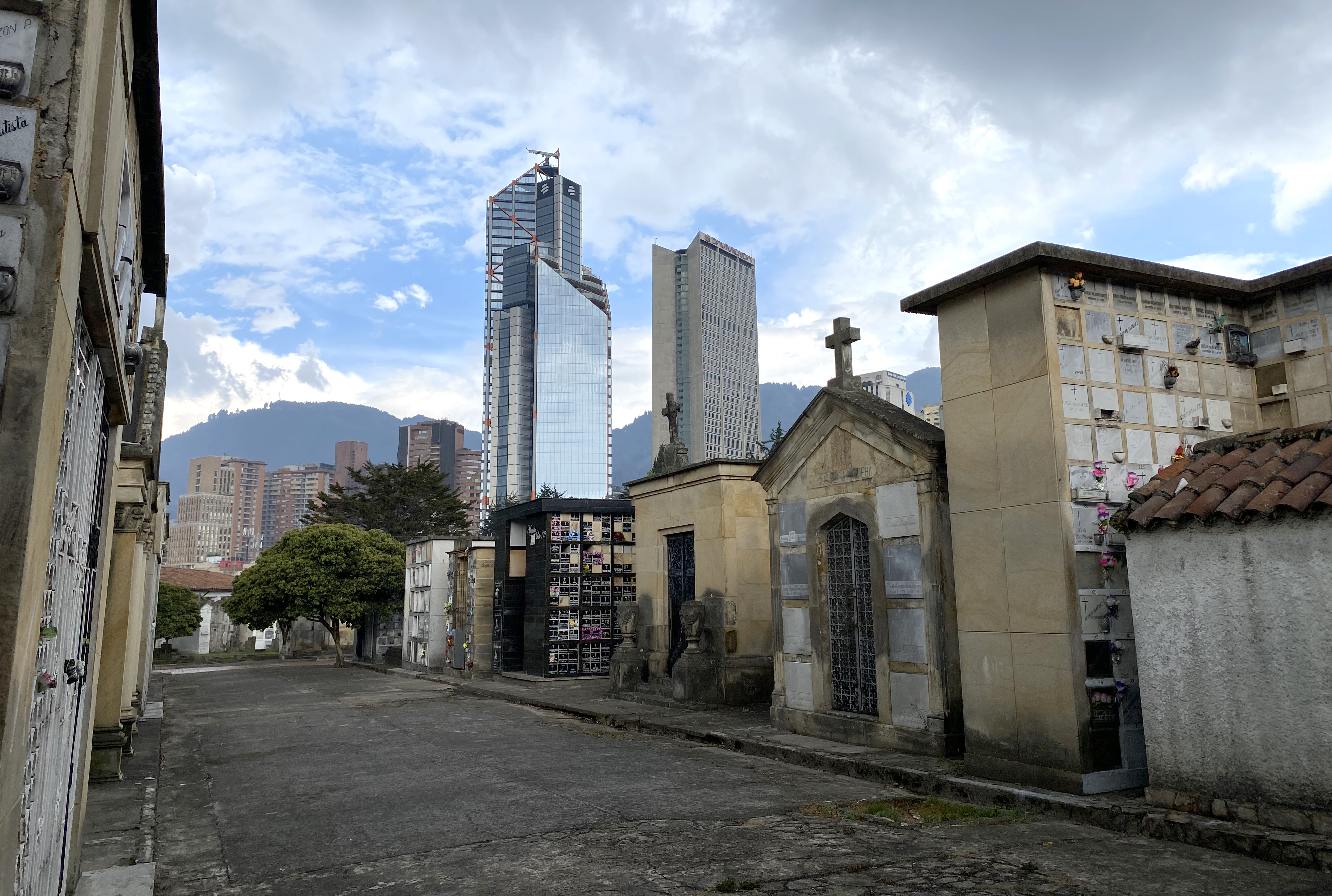 Cementerios distritales abren sus puertas a partir de hoy: contratista se retractó