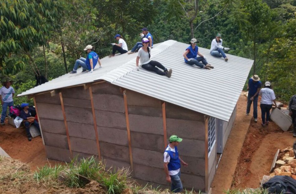 Hogares dignos para familias que cuidan reservas naturales