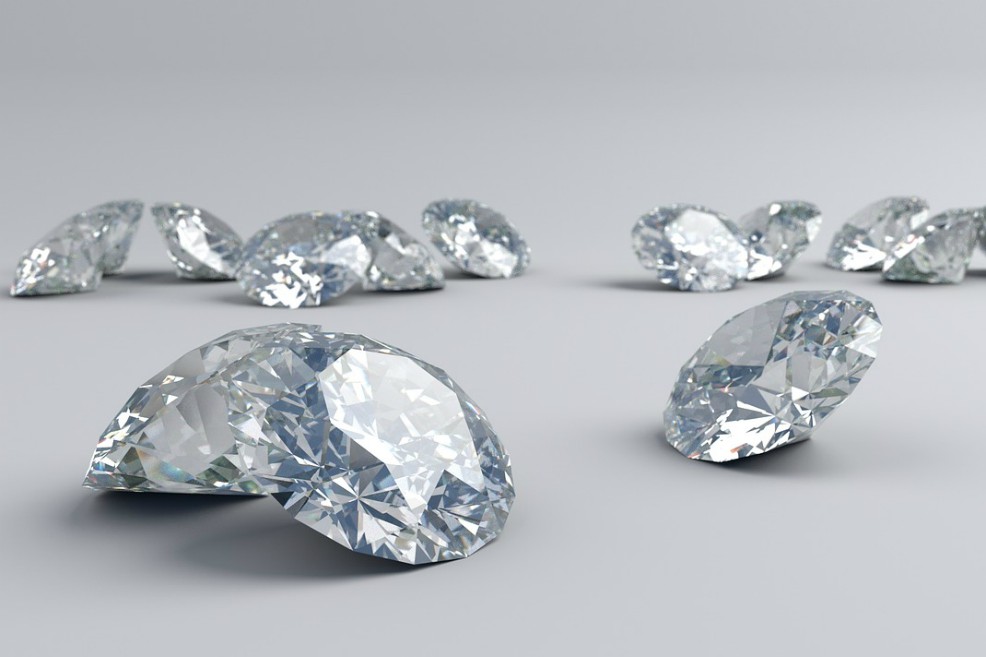 Encuentran más de mil billones de toneladas de diamantes