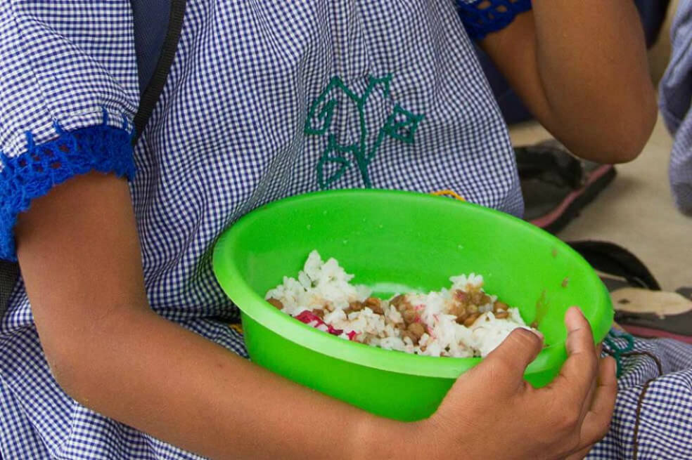 En inspección, encontraron comida del PAE en descomposición en colegio de Neiva