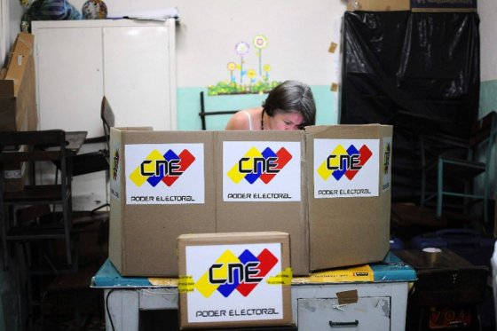 Rector del CNE solicita auditoría del 100% de las papeletas en Venezuela
