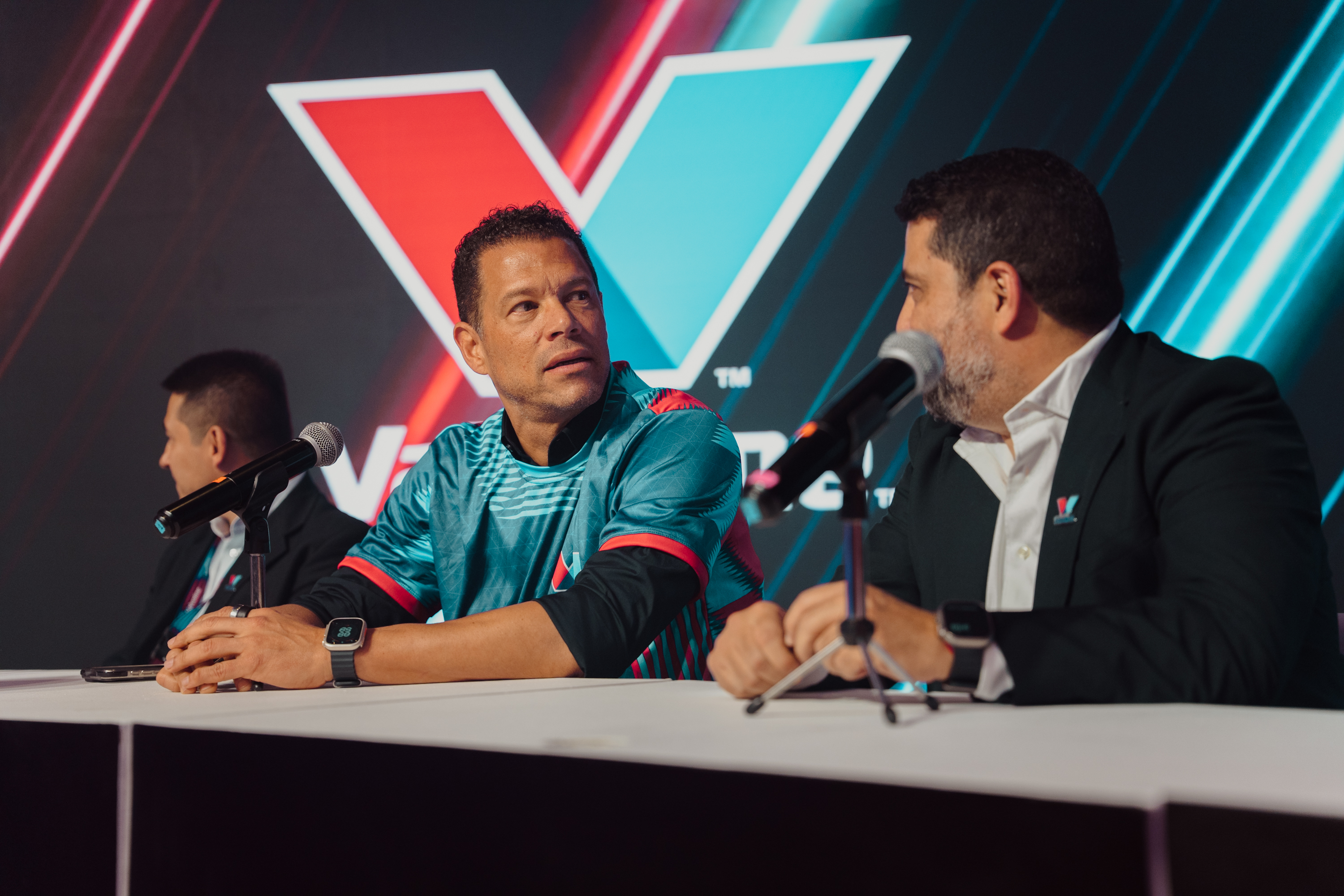 Óscar Córdoba se sube al mundo del motor: así nace el Team Valvoline Colombia