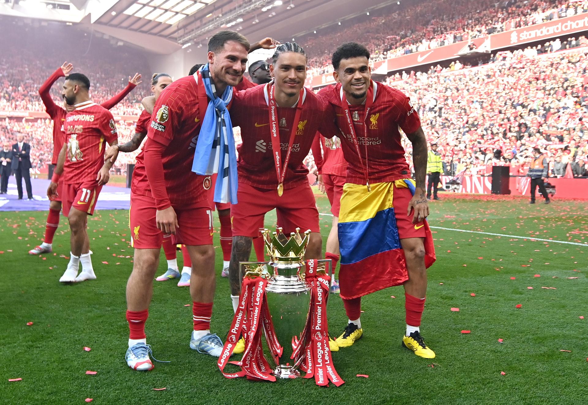 Luis Díaz y el Liverpool celebraron el título de la Premier League