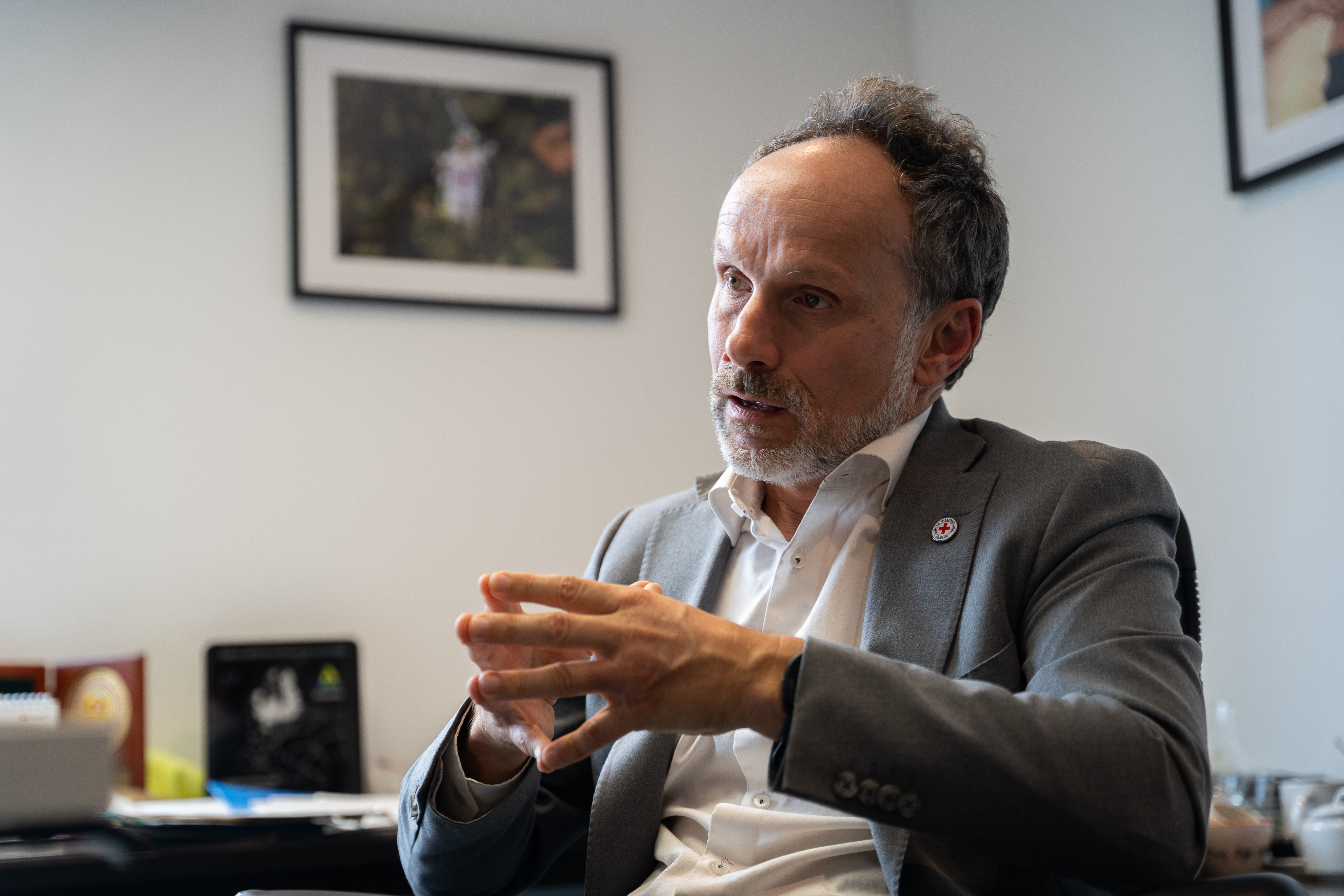 Olivier Dubois es el jefe de la Delegación Regional del Comité Internacional de la Cruz Roja (CICR) en Bogotá desde febrero de 2026.