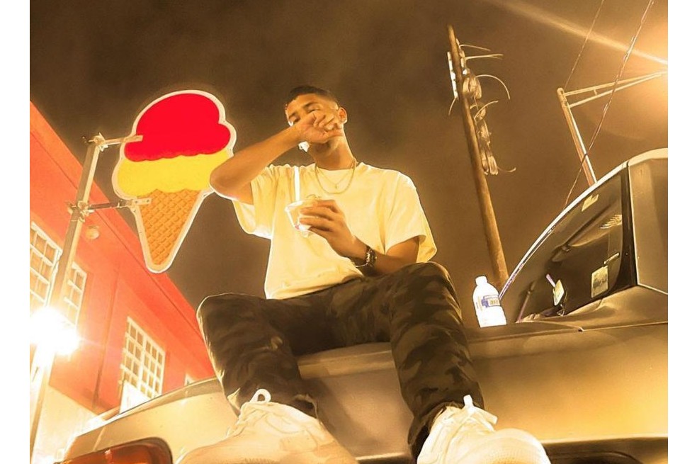 El puertorriqueño Kris Floyd presenta su nuevo sencillo “Ser ella”