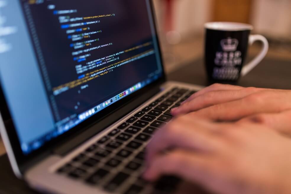 El precio de ampliar el acceso a Internet en Cuba