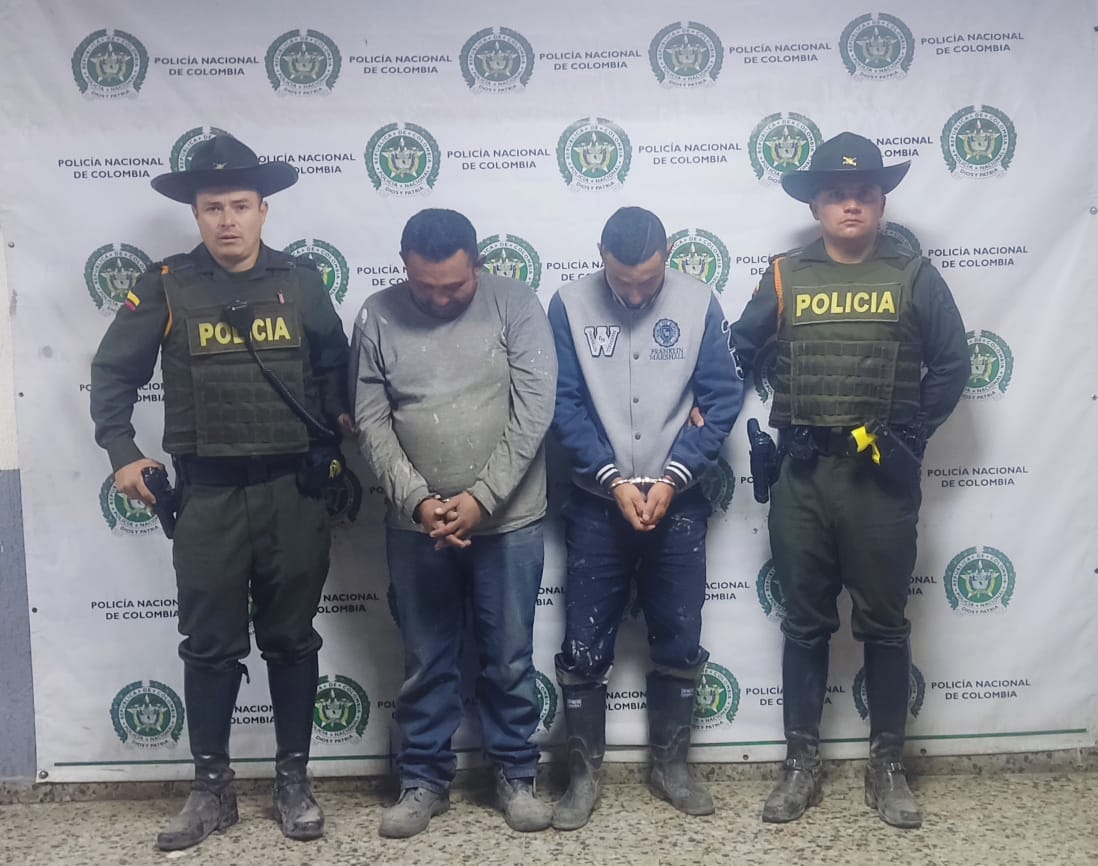 Dos capturados por realizar construcciones en área protegida de parque Entrenubes