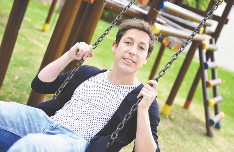 Alejandro Riaño comenzó en la comedia a los 13 años. /Jonathan Ramos