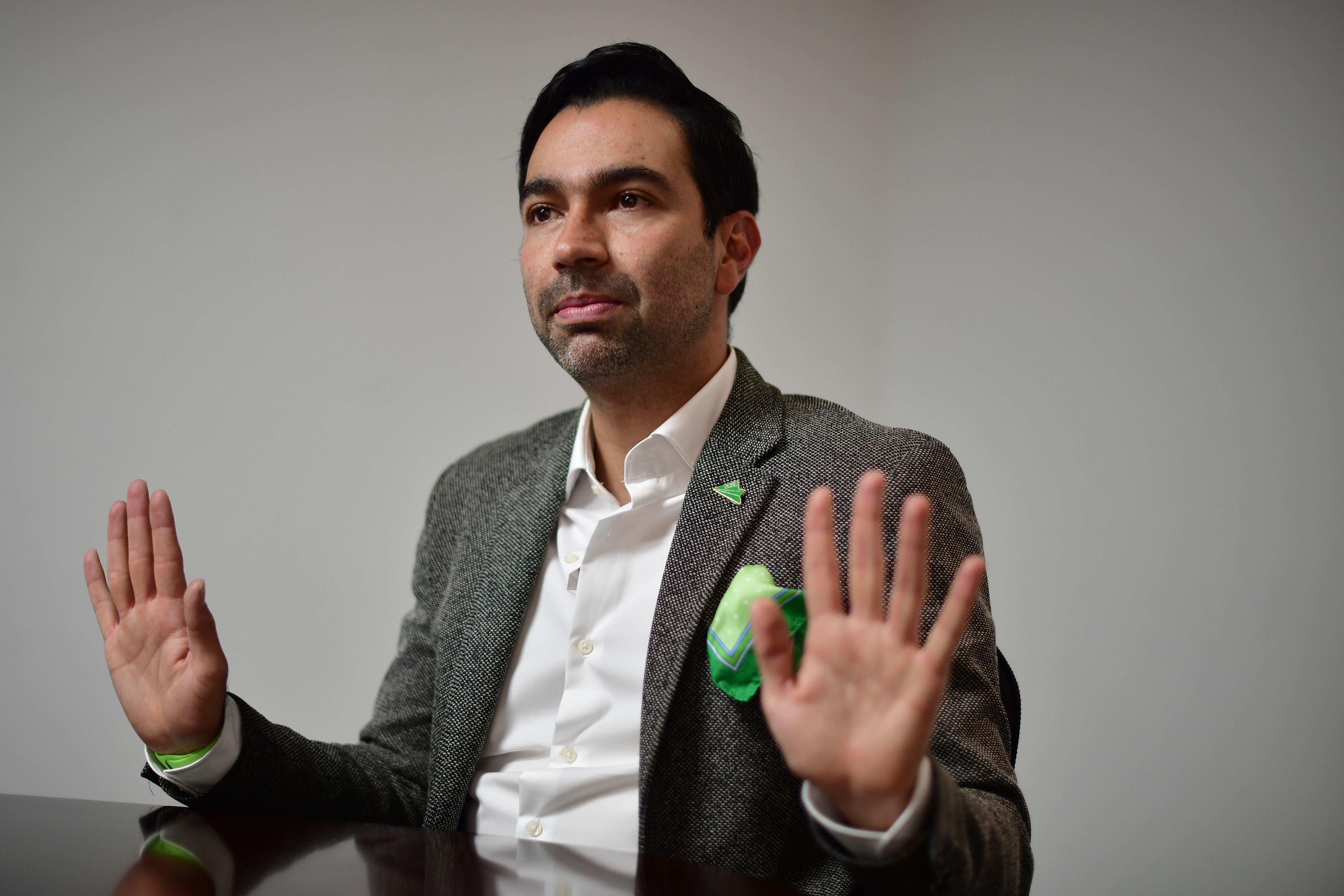 Mauricio Toro es recusado por ser gay en trámite de proyecto antidiscriminación