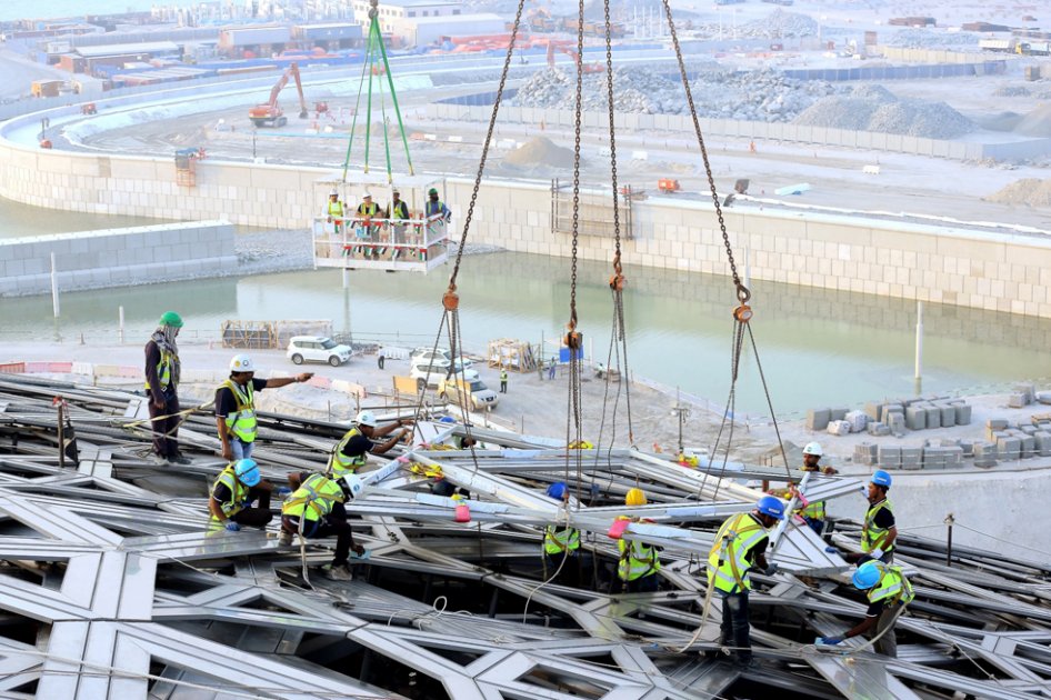 Terminada la monumental cúpula del Louvre de Abu Dabi