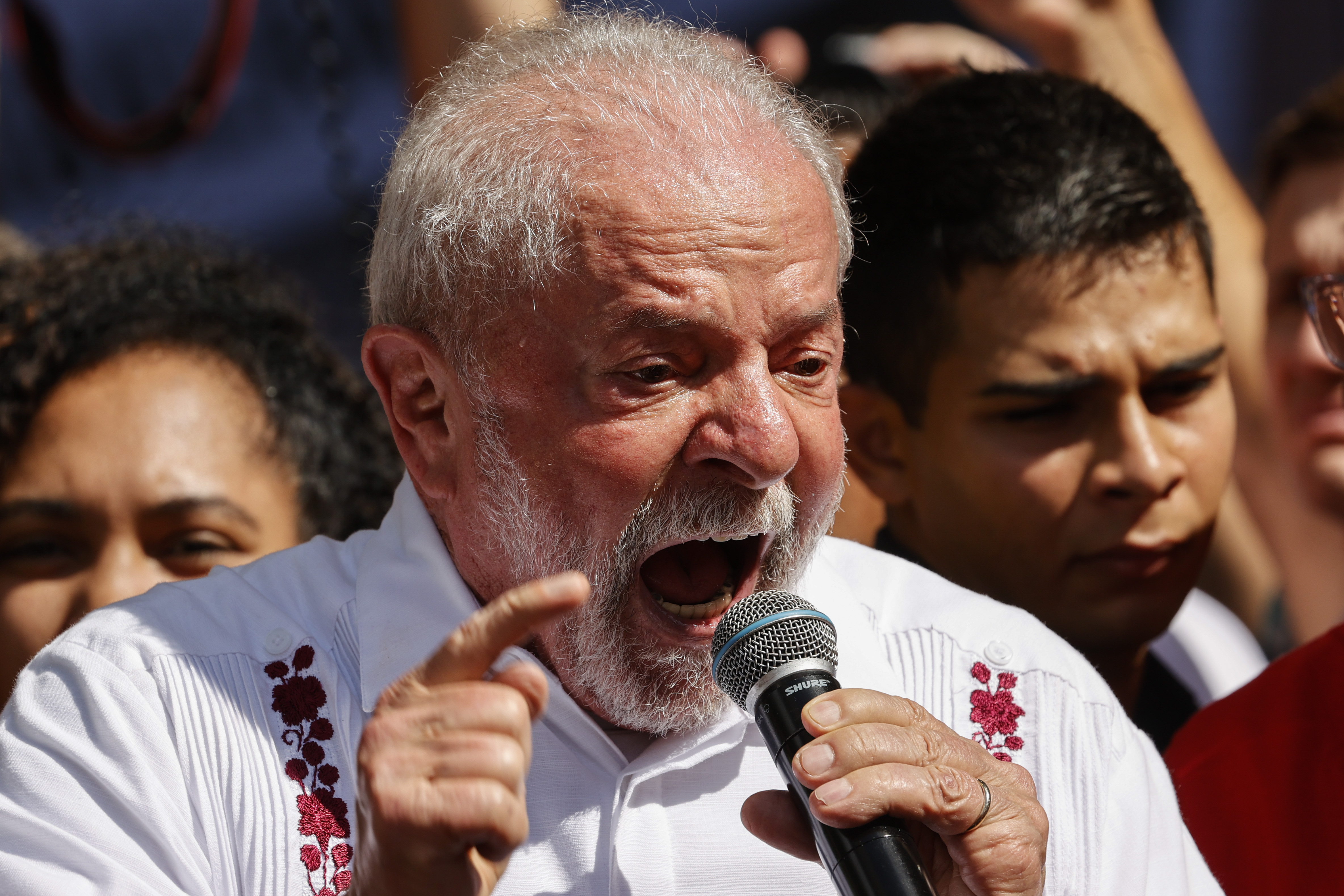 Gobierno Lula acusa a Google de arremeter contra proyecto para combatir “fake news”