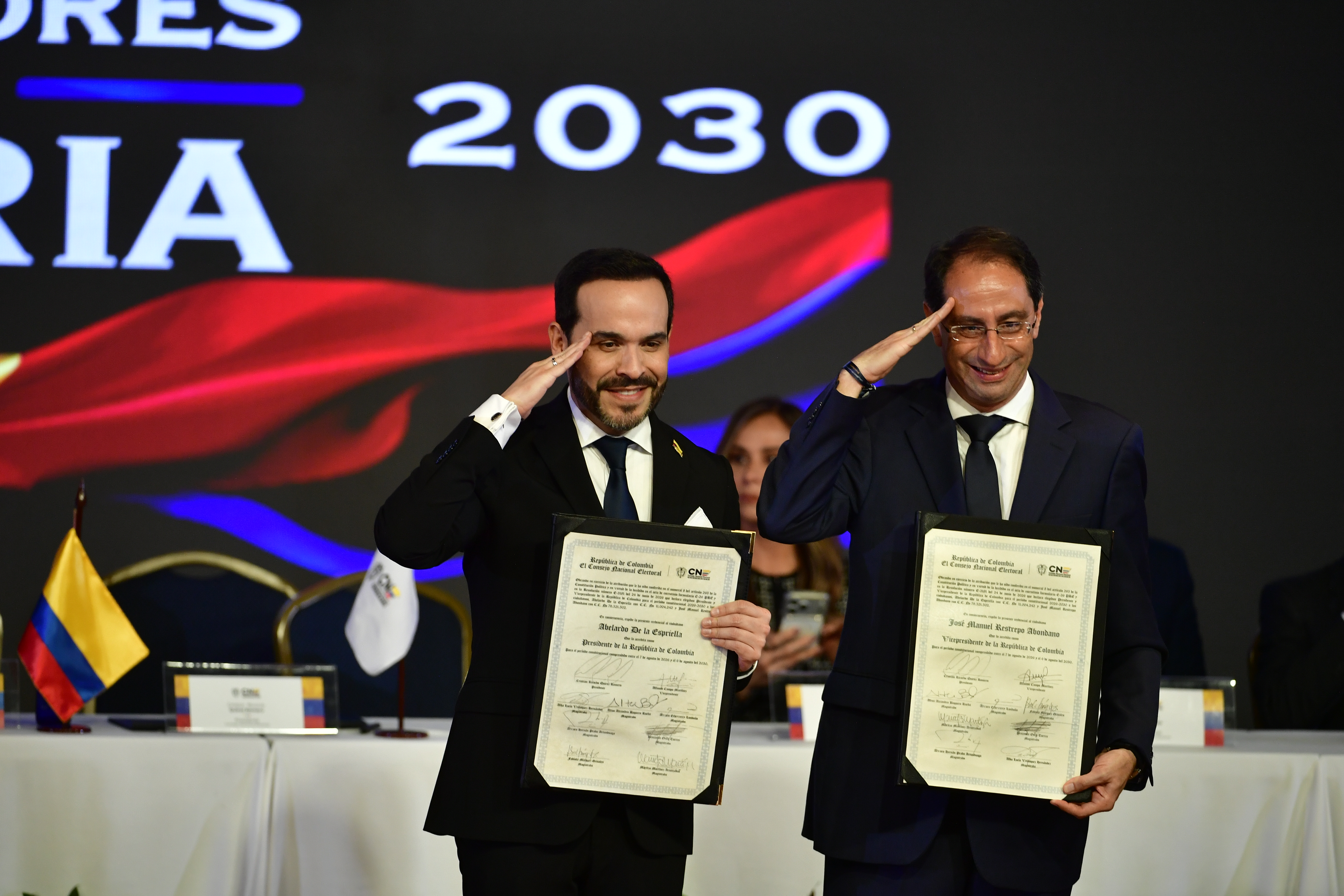 Así está conformado el equipo de De la Espriella para empalme con gobierno Petro