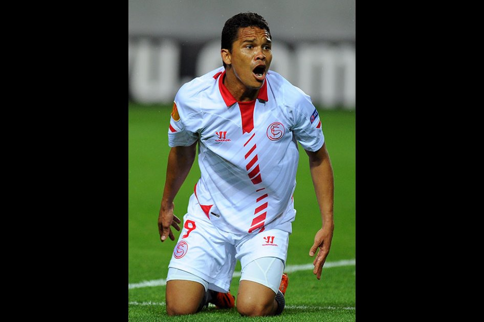 Carlos Bacca cree que el Sevilla puede remontar la serie contra el Betis