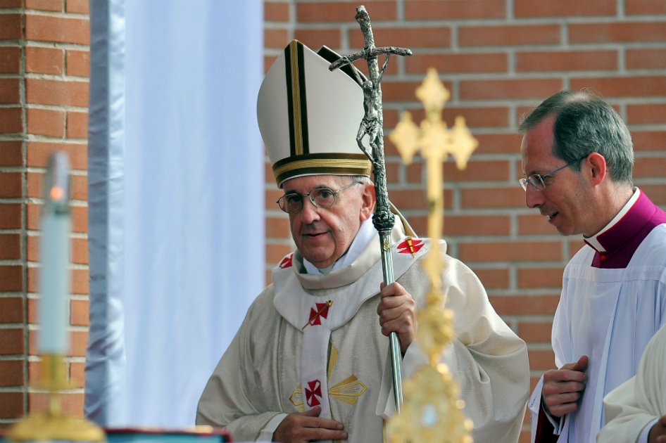 El Papa condena a las «mafias» que reducen a los hombres a la «esclavitud»