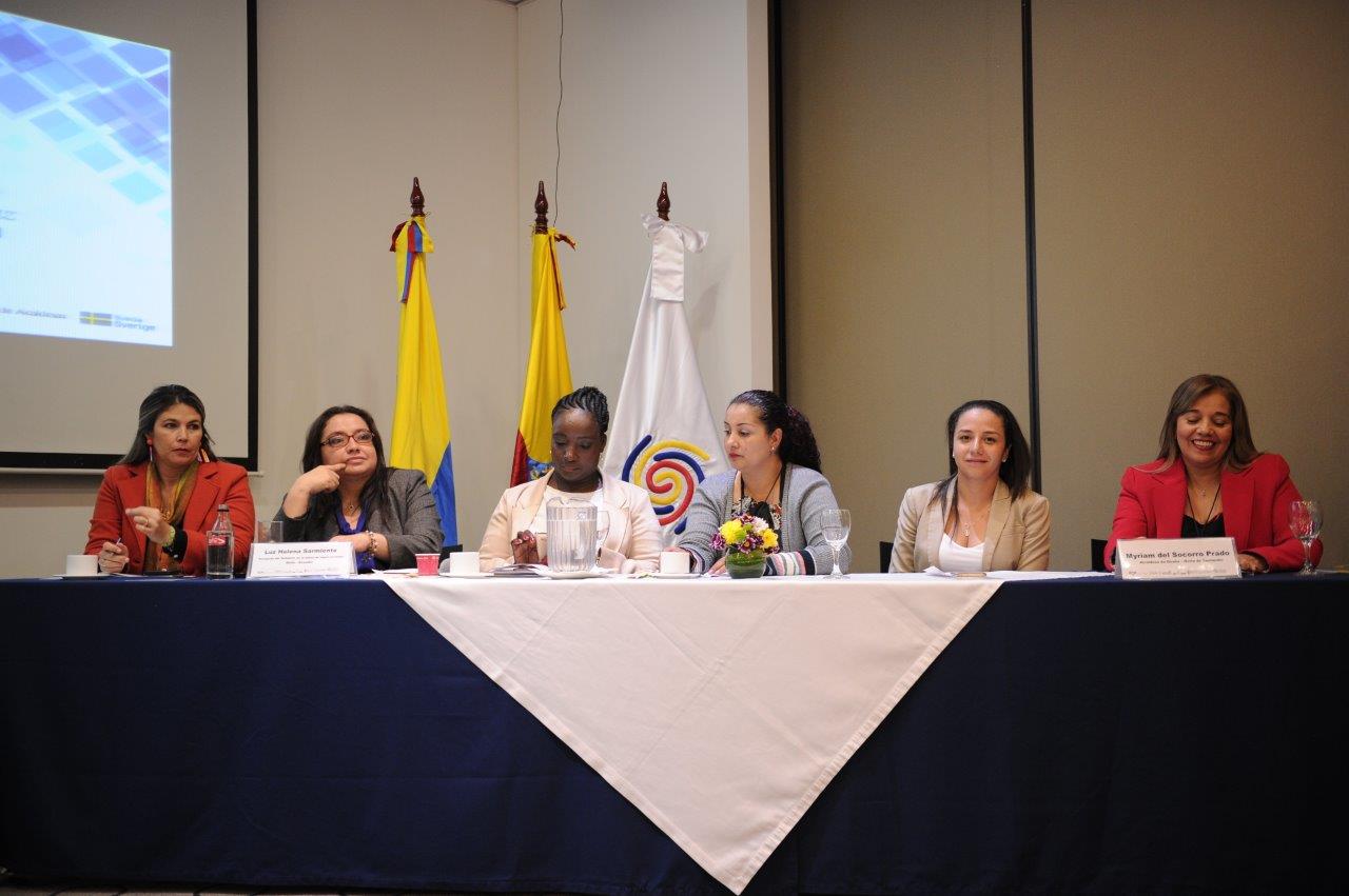 Mujeres piden pista en la paz con el Eln
