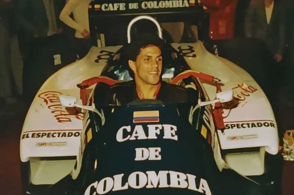 Roberto José Guerrero en una gira publicitaria en Colombia.
