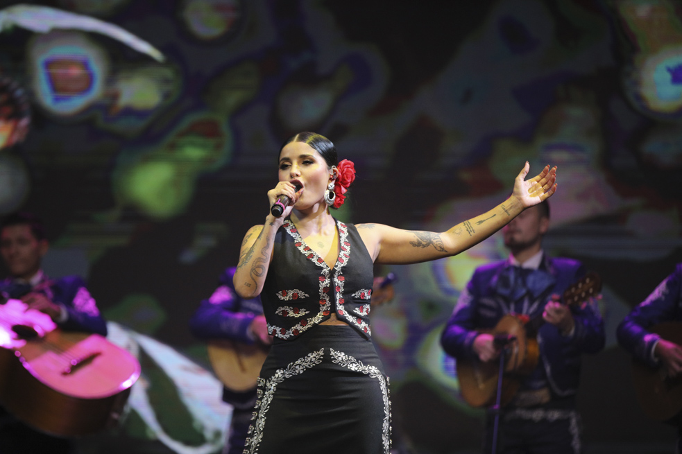 Martina La Peligrosa
