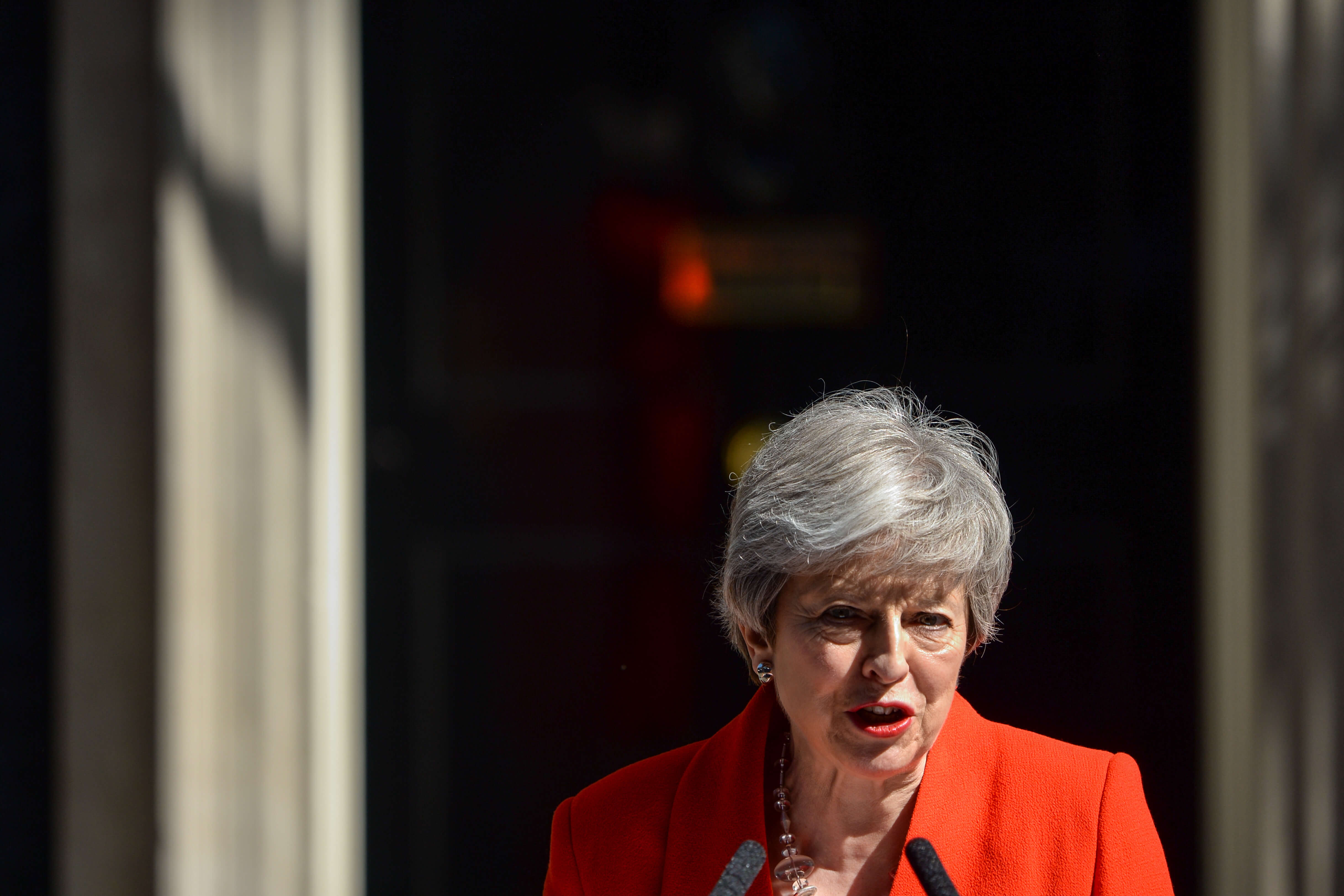 May anuncia que dimitirá en junio, ¿quién la va a reemplazar?