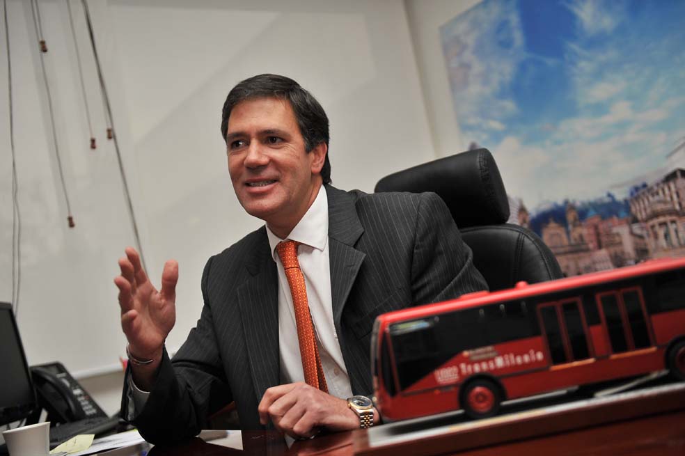 «Hay muchos haciendo campaña con Transmilenio»
