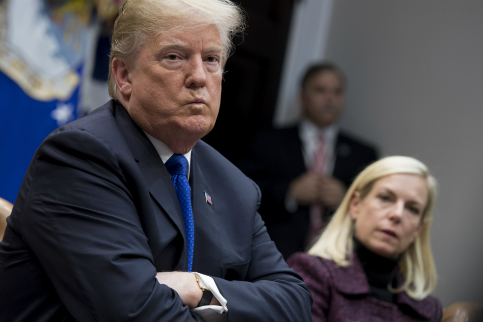 Trump extiende alivio de sanciones a Irán pero dice que es la «última» vez