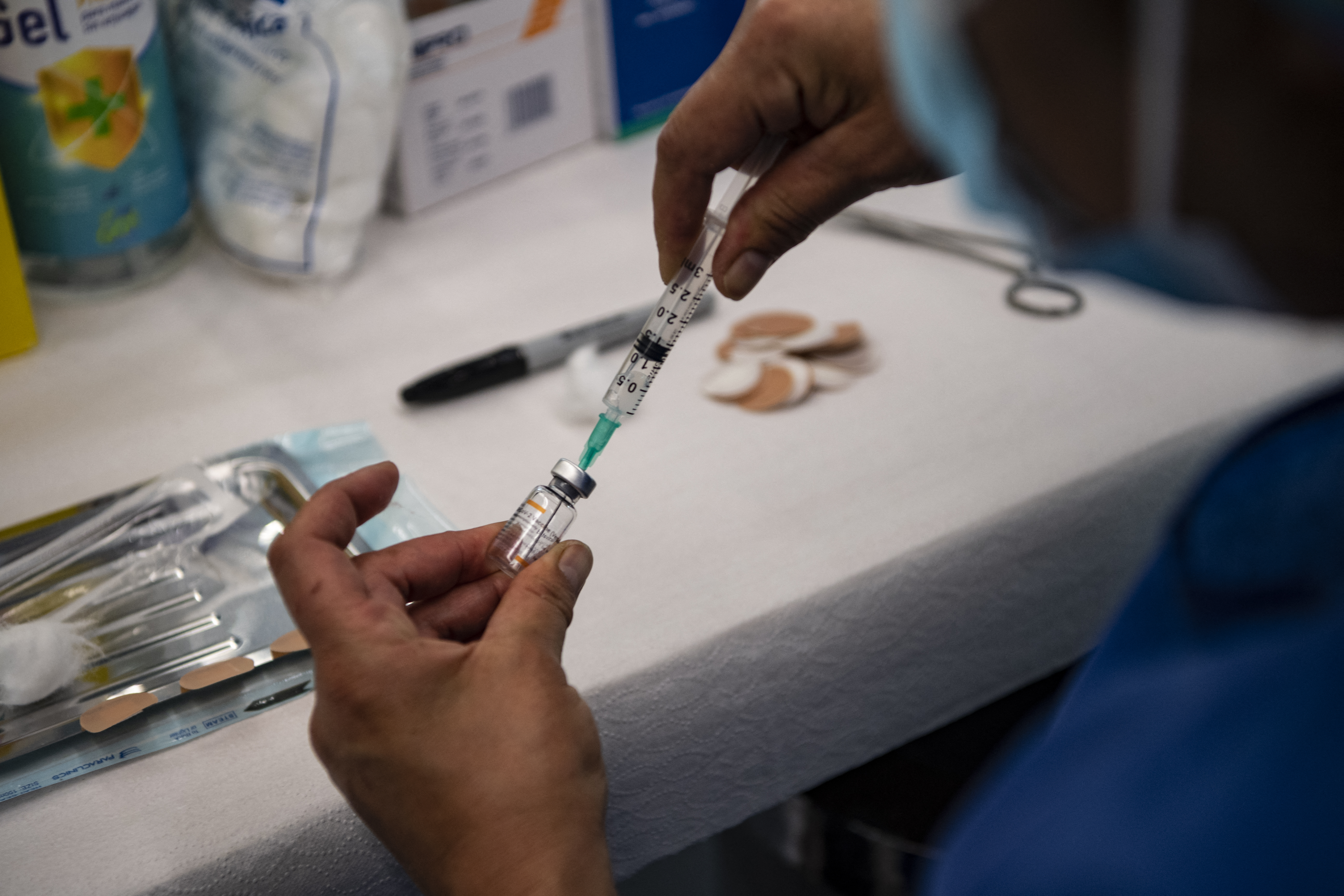 ‘Beneficios de la vacuna de Johnson & Johnson son mayores a los riesgos’, EMA