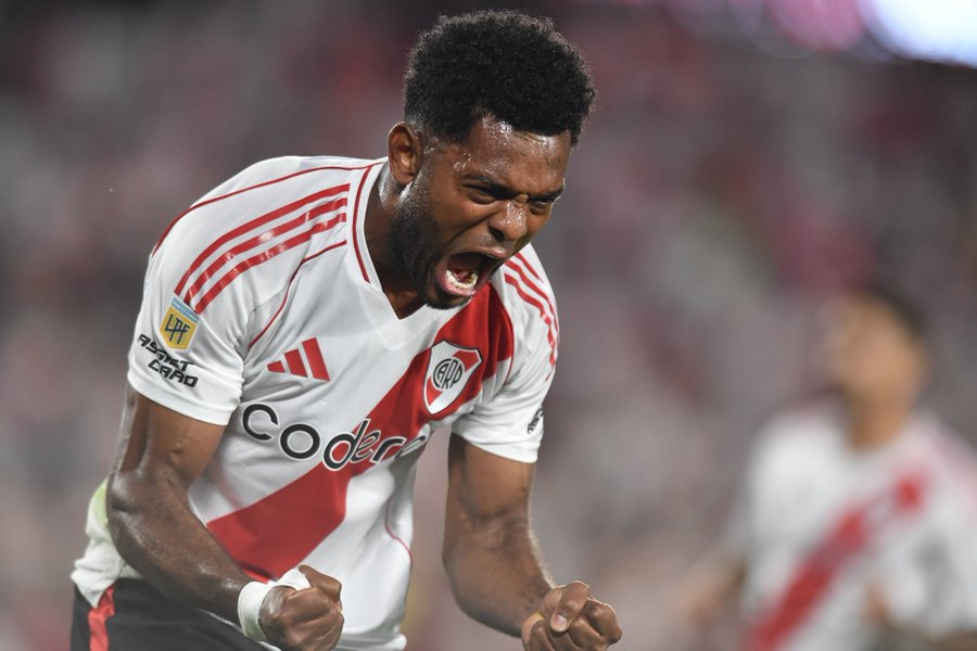 Hinchas de River Plate abuchearon a Miguel Borja y les respondió con un gol: video
