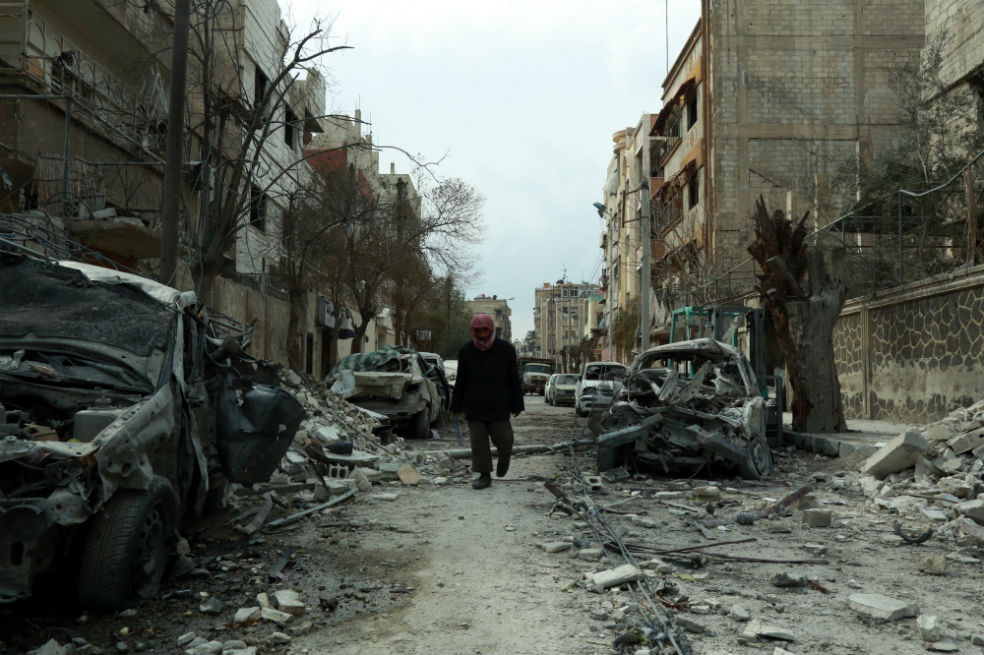Al menos 25 civiles muertos deja ataque contra el Estado Islámico en Siria