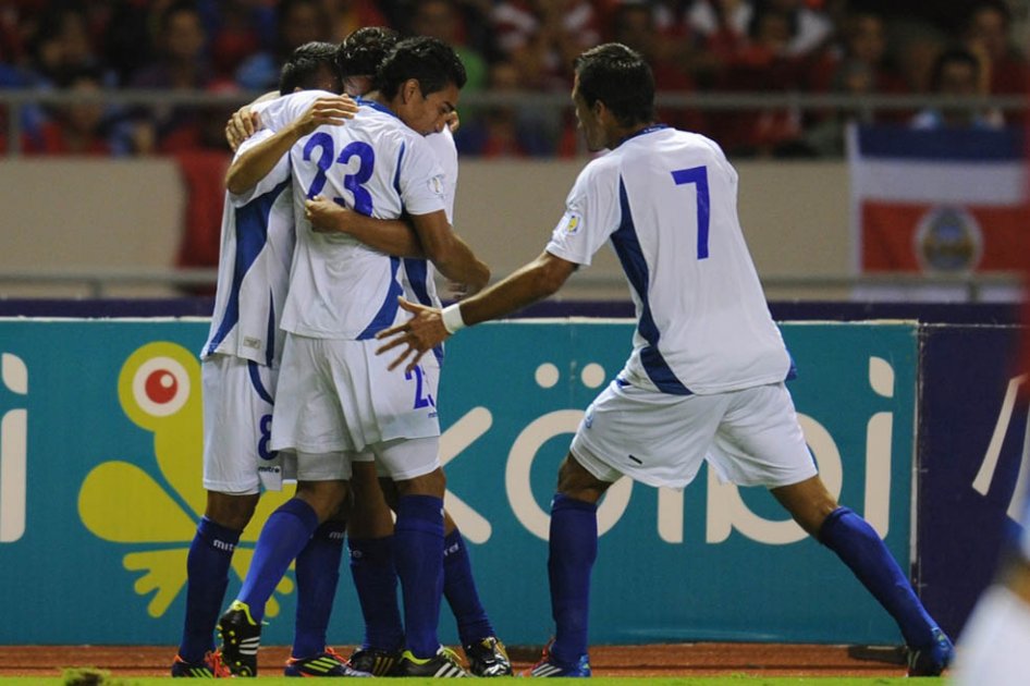 Suspendidos de por vida 14 jugadores de la selección de El Salvador