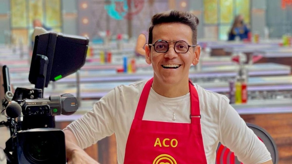 Famoso exfutbolista atacó con fuertes críticas al actor Aco Pérez: “En la mala”