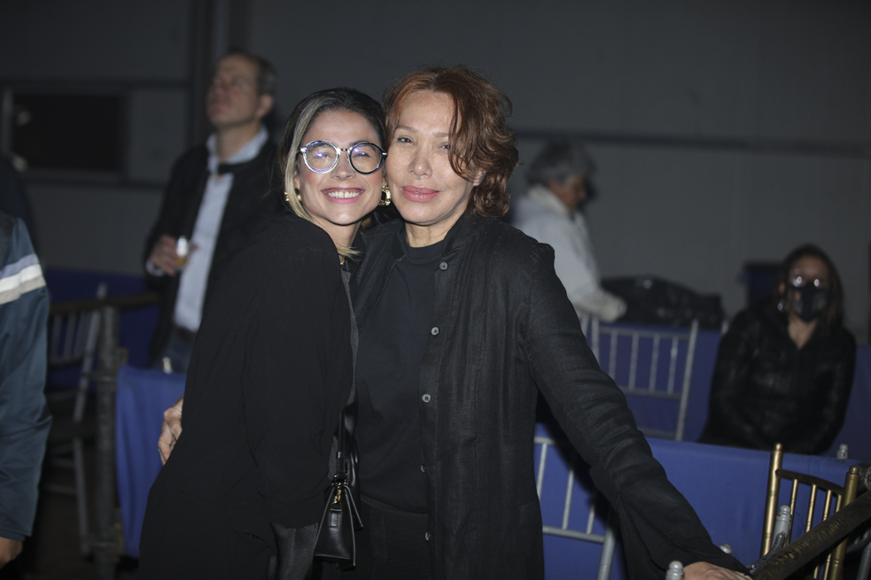 Carla Giraldo Y Leonor Espinoza