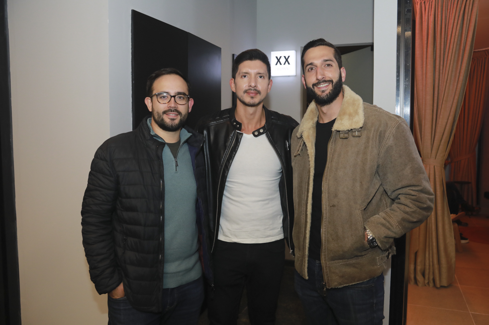 Fiesta de apertura de Brigada un GYM en la zona t de bogotá