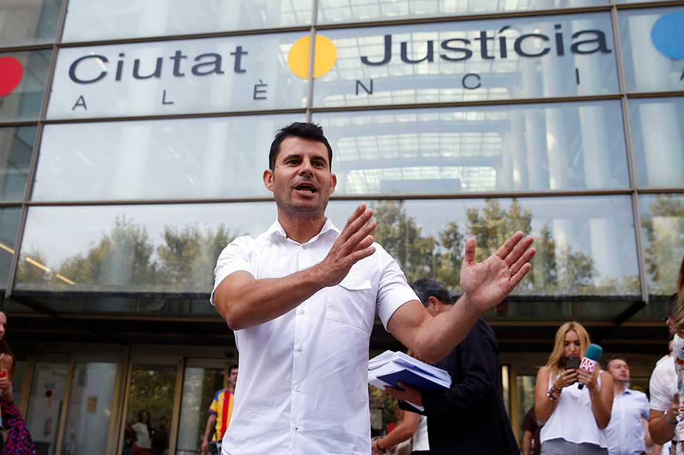 Supuesto hijo de Julio iglesias presenta demanda de paternidad