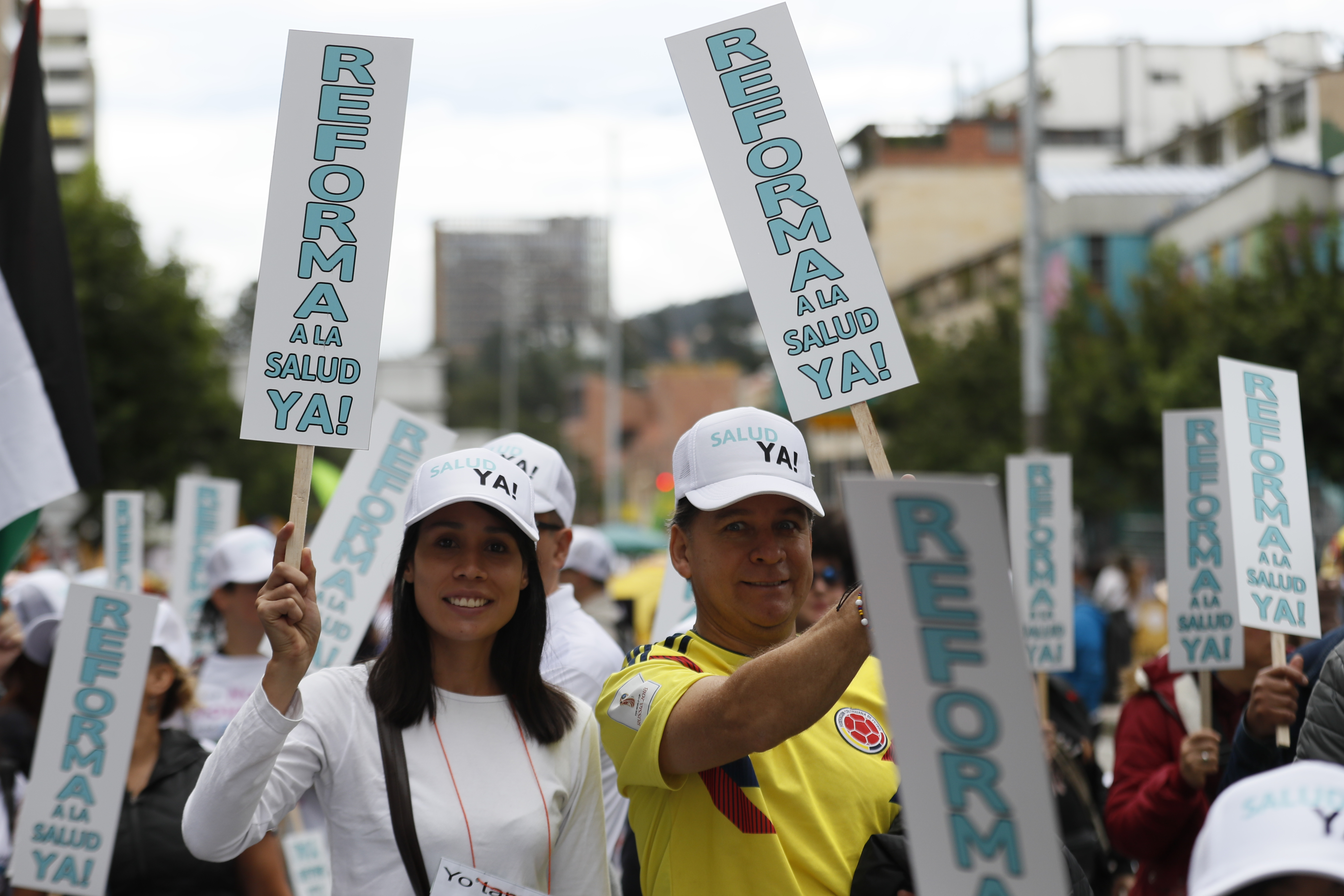 Sociedades médicas radican el 1 de agosto otra reforma a la salud. ¿Qué proponen?