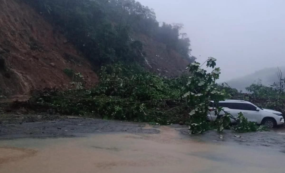 Derrumbe en vía Quibdó-Medellín habría sepultado a por lo menos 50 personas