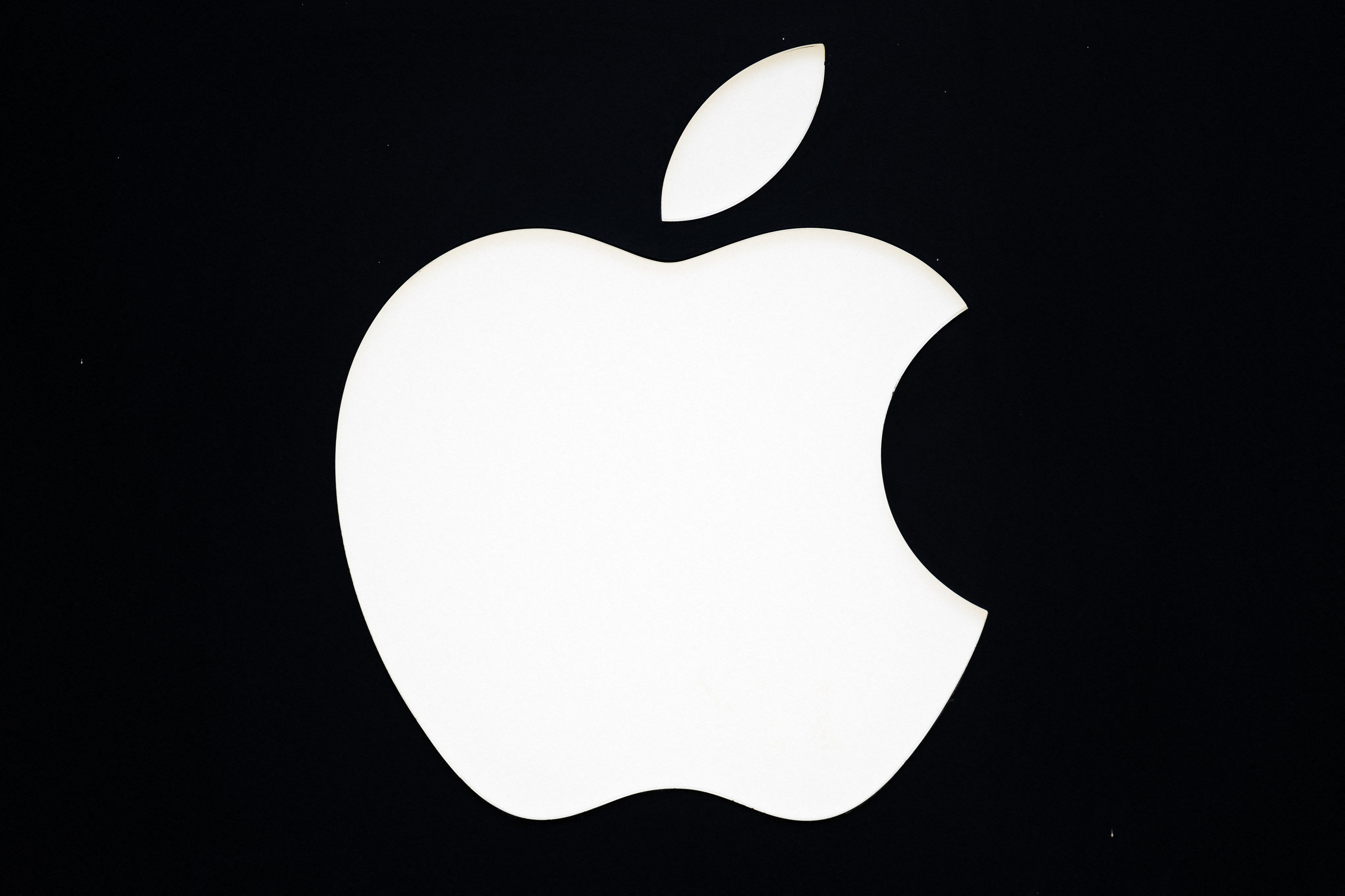Cómo usar la calculadora del iPhone para convertir divisas a pesos colombianos