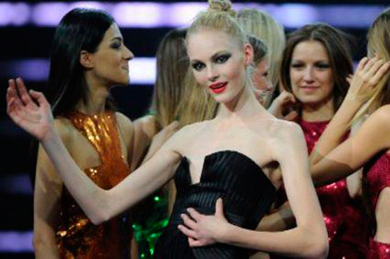 Polémica por triunfo de modelo extremadamente delgada