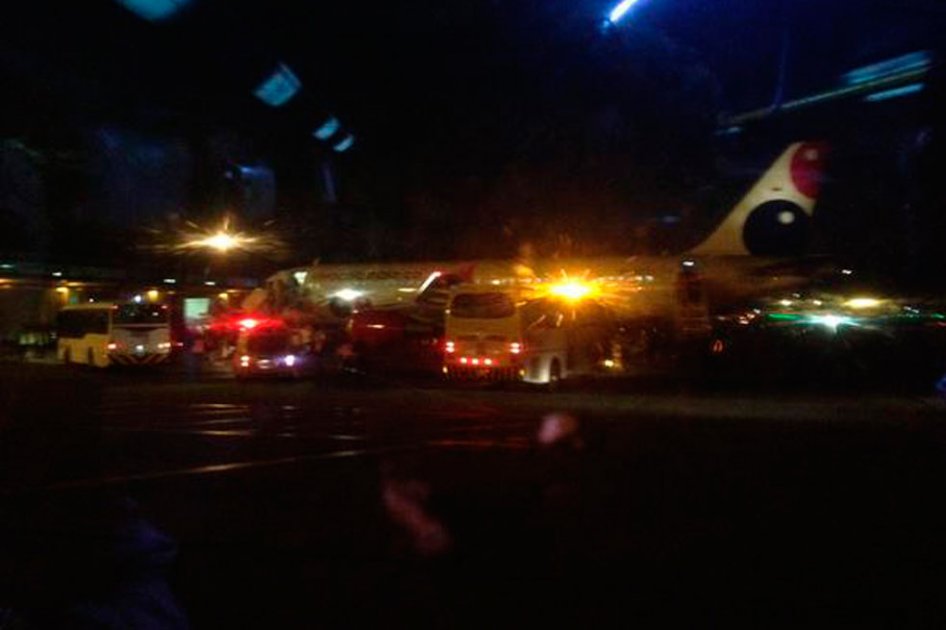 Aterriza de emergencia avión de Viva Colombia en El Dorado